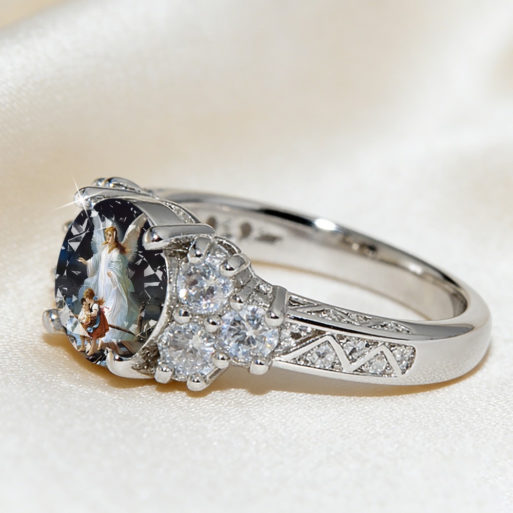 Vintage Three-Stone Dark Night Protection Ring, Elegant Design